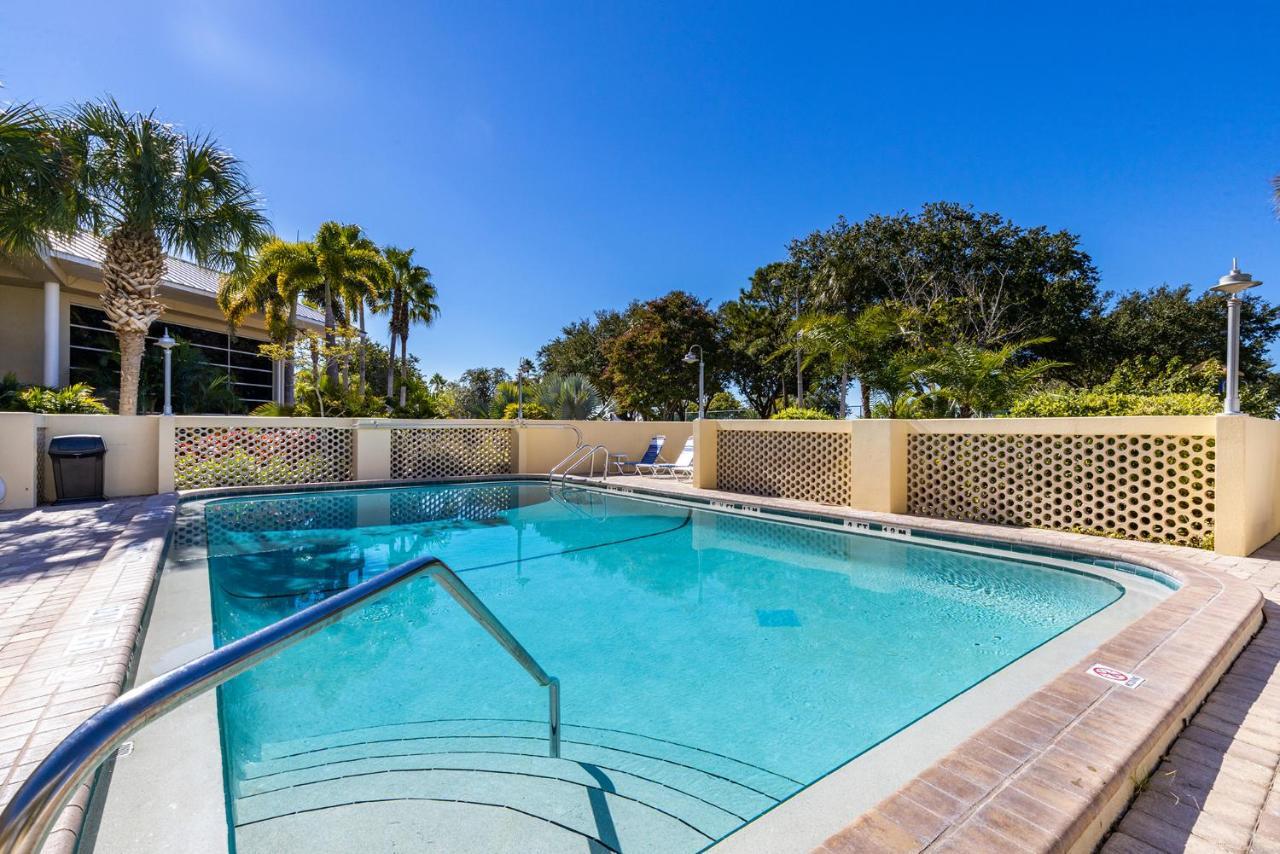 Come Stay Where The Dolphins Play! ラスキン エクステリア 写真