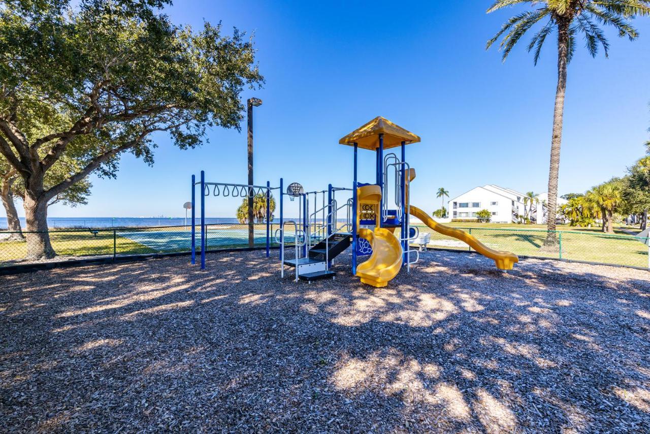 Come Stay Where The Dolphins Play! ラスキン エクステリア 写真
